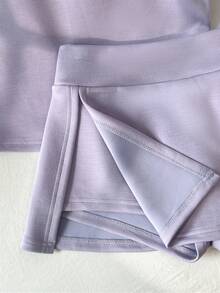 Elamini 女士休闲简约 Polo 领马绣修身 T 恤 + 低腰迷你裙裤套装 - 淡紫色 - 查看 3