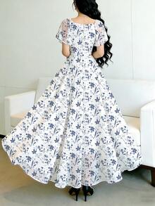Modelyn 钴蓝色碎花褶皱方领泡泡袖连衣裙，收腰优雅长款碎花连衣裙，适合夏季度假和日常穿着 - 彩色 - 查看 2