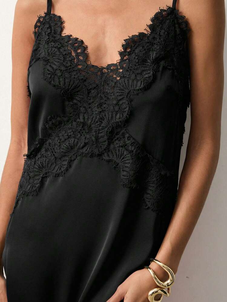 SHEIN Maija Women's Summer Minimalist Contrast Lace Solid Color Maxi Slip Dress