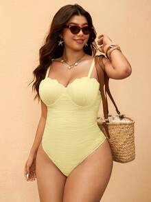 SHEIN Elaquor Plus Size Summer Vacation Beach Solid Color Textured Bandeau One-Piece Swimsuit - Yellow - View 7
