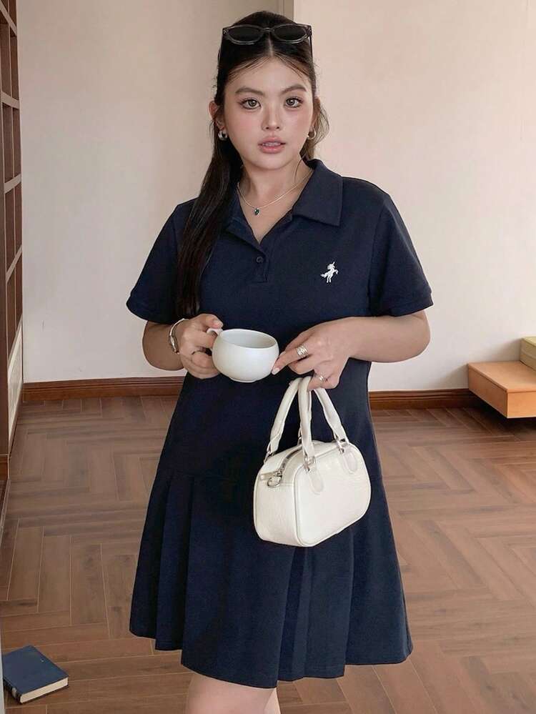 Dazy Plus Plus Size Women's Solid Color Casual Polo Collar Embroidery Splice Collegiate Style Knit Short Dress, Spring/Summer