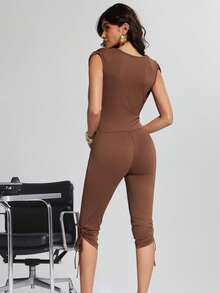 Hauture Bộ jumpsuit lửng nữ kiểu dáng gợi cảm, có phần vai rủ và dây chéo phía trước, thích hợp cho công sở. - màu nâu - Xem 6