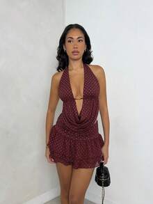 SHEIN Glamour 红豆沙吊带性感V领露背无袖不对称迷你裙两件套，波点迷你两件套，节日派对嘉年华套装，街头风，女士夜店套装，约会套装，女士生日装，优雅气质，派对必备，复古风，都市舒适，街头风，度假风 - 彩色 - 查看 5