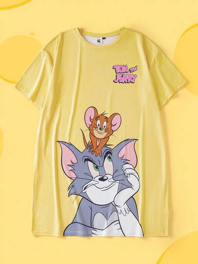 TOM & JERRY X SHEIN Áo ngủ tay ngắn cổ tròn in hình mèo hoạt hình dễ thương, cỡ lớn, thoải mái cho mùa hè.