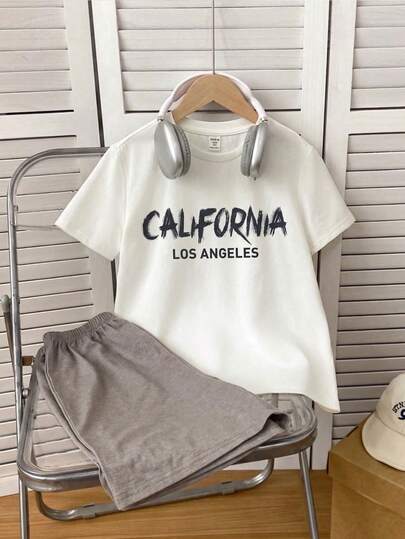 SHEIN Tween Boy Summer Casual Letter Print Short Sleeve T-Shirt And Shorts 2-Piece Lounge Pajama Set