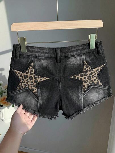 SHEIN Girlism 少女樱桃刺绣浅蓝色牛仔修身短裤，夏季穿搭，休闲时尚度假装，街头风，2000年代风格，舒适柔软的牛仔面料，舒适柔软的牛仔短裤