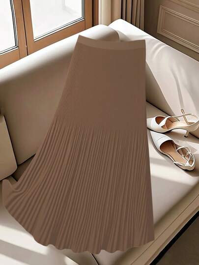 GlowEve CURVE Plus Size Women's Solid Color Elastic Waist Pleated Long Casual Skirt