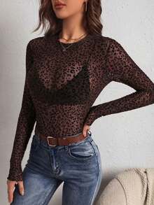 SHEIN PETITE CURVE 大码女式时尚性感网纱透视豹纹紧身长袖上衣，春夏款 - 摩卡棕 - 查看 3
