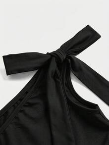 SHEIN Girlism 少女连衣裙，红色纯色，金属花朵装饰，褶皱肩部，褶皱下摆，时尚连衣裙 - 黑色 - 查看 8