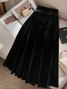 Váy chữ A màu đen thời trang tối giản chất liệu da lộn cỡ lớn cho nữ kèm thắt lưng - màu đen - Xem 2