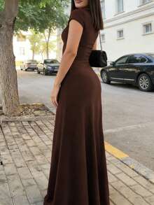INAWLY Solva Women's Solid Color Round Neck Elegant Waist Cinched Long Party Dress - Coffee Brown - View 4