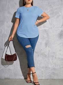 SHEIN Essnce Kaos Kasual Musim Panas Ukuran Besar Warna Polos dengan Hem Melengkung - Baby Blue - View 4