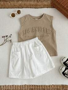 2件套男童休闲时尚背心套装/T恤套装，时尚3D压纹无袖针织上衣搭配白色工装短裤，男童套装 - 卡其色 - 查看 3