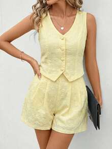 Editum Bộ đồ hai mảnh thanh lịch dành cho nữ, gồm áo vest cổ chữ V dệt jacquard màu trơn có cúc trang trí và quần short dáng chữ A xếp ly jacquard, thích hợp cho đi làm, mùa hè, kỳ nghỉ, thời trang, ở nhà, hẹn hò, mua sắm, dự tiệc và nhiều dịp khác. - Vàng nhạt - Xem 5
