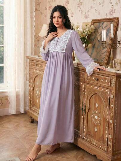 Modelyn 复古宫廷风蕾丝印花拼接长袖女士睡裙娃娃衫奢华家居服，舒适优雅细节，秋冬款