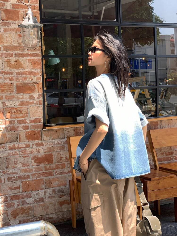 Women's Letter Print Drop Shoulder Single-Breasted Casual Denim Blouse