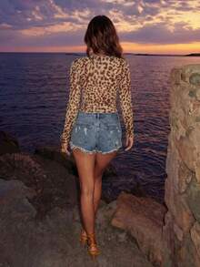 Allurite Vintage Leopard Lace Patchwork Women's T-Shirt, Slimming Short Style Base Layer, New Spring/Summer Sexy Long Sleeve Top - Multicolor - View 11