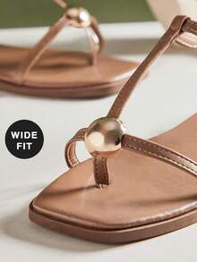 SHUZIA Sandalias planas cómodas y de moda con tira entre los dedos, de ajuste ancho para mujer - Marrón Mocha - Ver 6