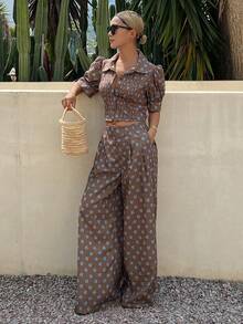 DAZY Bộ 2 món gồm áo sơ mi xếp ly họa tiết hoa nhí và quần ống rộng dành cho nữ, thích hợp cho kỳ nghỉ hè. - màu nâu - Xem 3