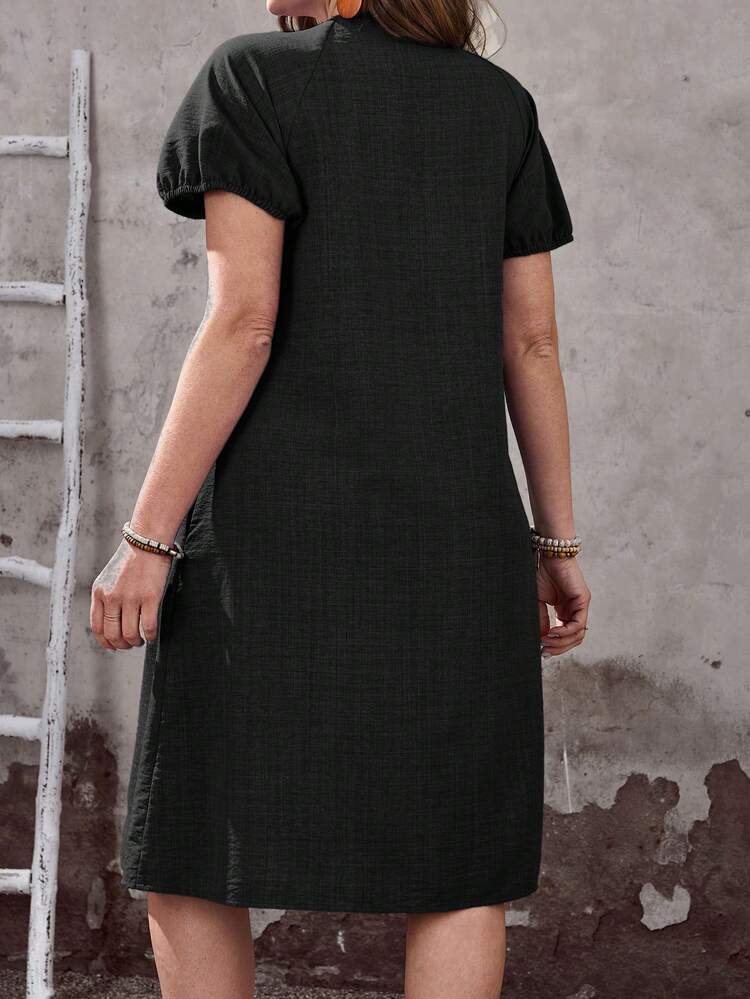 Plus Size Women's Summer Casual Vacation Country   Solid Color Round Neck Casual Party & Travel Black Dress,Plus Size Women's Summer Casual Vacation Country Solid Color Black Round Neck Short Puff Sleeve Single-Breasted Pleated Design Casual Dress\Summer\Vacation,Summer Holiday,Spring Break Outfits ,Vacation Outfits Women ,Holiday Outfits For Women,Going Out Outfits,2026 New Clothes,Simple And Fashionable For Everyday Wear,Suitable For Summer, Vacation, Daily Wear,Casual Dresses For Women,Flowy Dress ,Black Midi Dress ,Beach Outfits For Women,Vacation, Daily Wear, Festival Outfits For Women,Country Concert Outfit,Beach Outfits For Women,Western Style