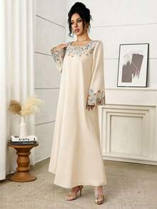 Yasmyna Đầm dài tay cổ vuông thêu hoa kiểu Ả Rập dành cho nữ - Màu be - Xem 5