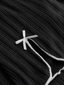 SHEIN Bộ đồ ngủ nữ 2 mảnh thoải mái, giản dị, cổ tròn, tay ngắn, chất liệu cotton dệt kim gân, phối màu tương phản, gồm áo và quần dài, có chi tiết nơ xẻ, thích hợp mặc ở nhà vào mùa hè. - màu đen - Xem 6
