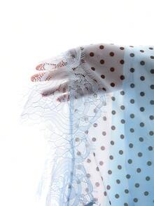 LYSMO Chân váy nữ họa tiết chấm bi phối ren, vạt lệch vai, chất liệu bất đối xứng. - Màu xanh lam - Xem 8