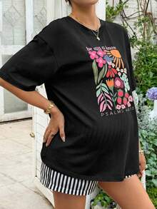 SHEIN 两件套孕妇度假标语印花落肩T恤和条纹短裤套装 - 黑與白 - 查看 4