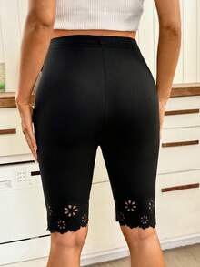 SHEIN Leggings cortos de maternidad de unicolor con diseño hueco y cintura ajustable - Negro - Ver 2