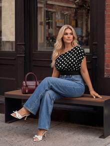 Calvaya Camiseta sin tirantes de lunares para mujer talla grande, chaleco suelto negro de cintura elástica y hombros descubiertos, elegante y versátil para ir al trabajo, salir, fiestas, tomar el té por la tarde - Blanco y Negro - Ver 1