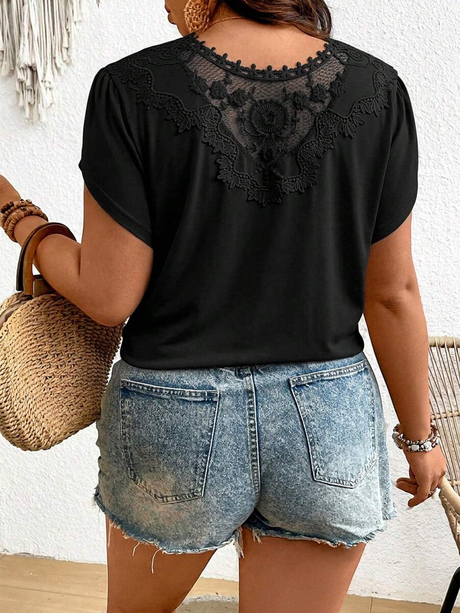 SHEIN Frenchy Camiseta de talla grande de verano, de unicolor y con espalda de encaje - Negro - Ver 1