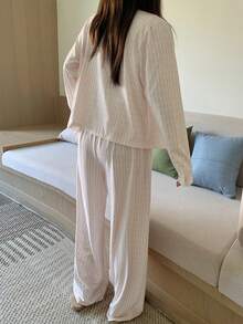 Dazy Plus Conjunto de pijama de 3 piezas (cárdigan con estampado total, camiseta y pantalón recto), ropa de casa ajustada para mujeres de talla grande, primavera/verano - Rosa - Ver 2