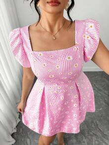 Elenzga Plus Size Women's Pink Summer Cute Daisy Floral Square Neck Puff Sleeve A-Line Dress,Striped Picnic Mini Dresses,Retro Sweet Ditsy Print Short Sleeve - Red - View 5