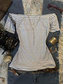 Glimmora 2000 年代 Y2K 露肩修身短袖 T 恤，印有“NEW YORK”字样，休闲复古风格，适合日常穿着、通勤、派对、聚会和返校场合。 - 彩色 - 查看 2