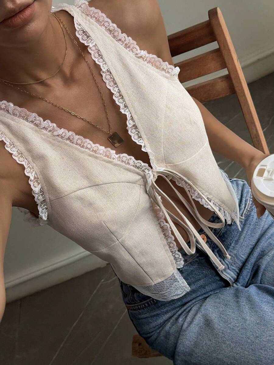 DAZY Áo khoác gile ngắn không tay cổ chữ V phối ren tương phản, thắt nơ phía trước, nhẹ nhàng, thanh lịch cho mùa hè dành cho nữ. - Màu be - Xem 1