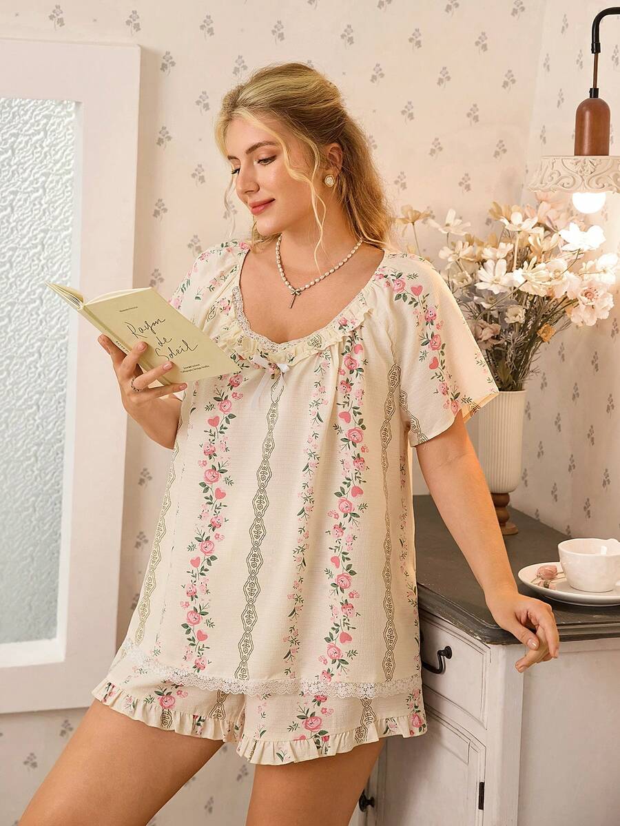 Conjunto de pijama de pantalón corto con cuello redondo, manga corta, estampado floral a rayas, con decoración de flor y lazo, talla grande - Albaricoque - Ver 1