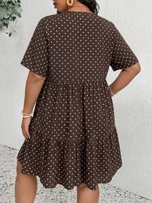 SHEIN CURVE+ CURVE+ 大尺碼極簡V領圓點洋裝，波希米亞風度假穿搭，女款沙灘洋裝/沙灘裙/沙灘度假套裝/沙灘必備/畢業典禮/下午茶派對洋裝/鄉村風/沙灘度假穿搭/沙灘穿著/沙灘服飾 - 巧克力棕 - 查看 2
