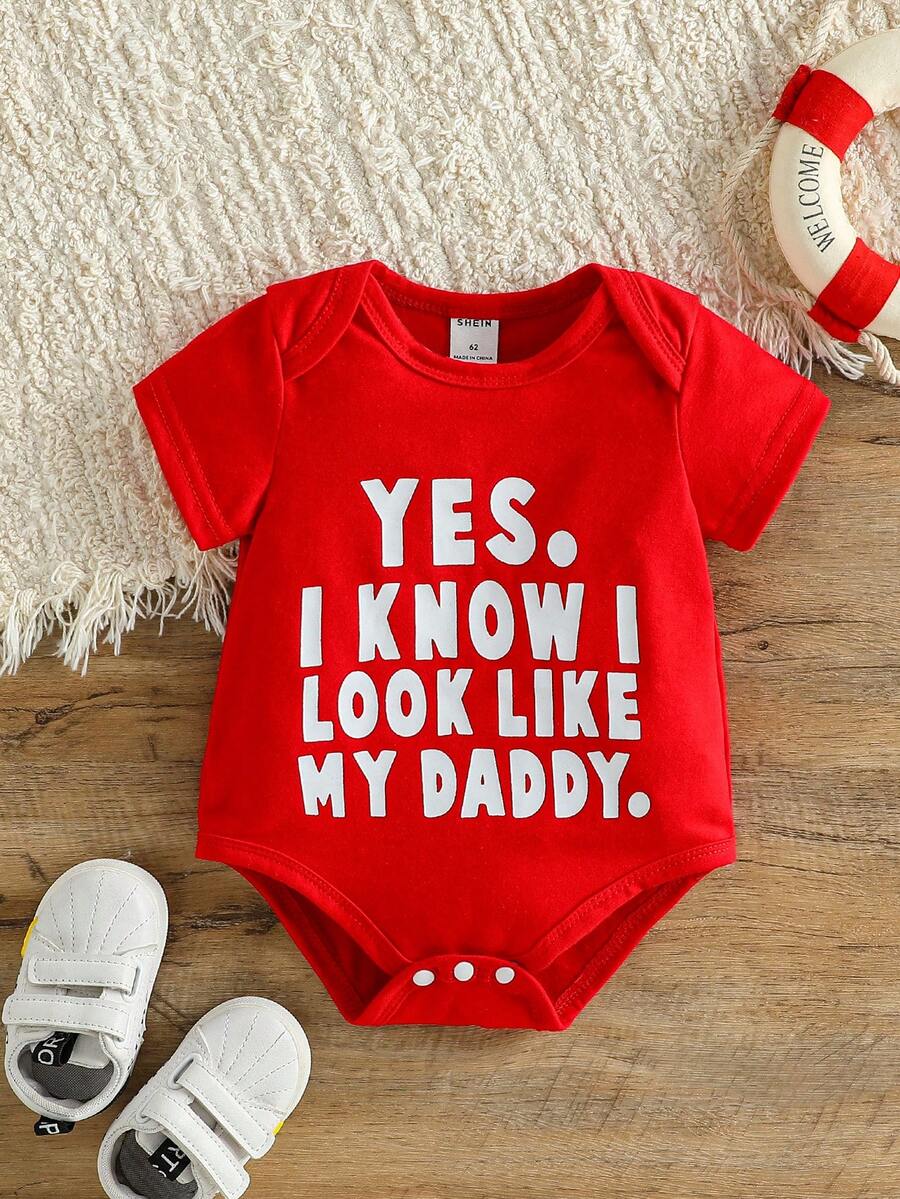 Áo liền thân in chữ, màu trắng tay ngắn, trung tính, dành cho bé sơ sinh unisex, phù hợp mọi mùa. - Đỏ - Xem 1