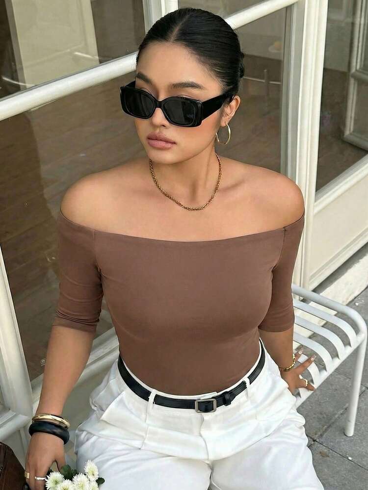 Dazy Plus Plus Size Women's Solid Color Off-Shoulder Fitted Casual T-Shirt