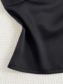 Elamini Áo tank top cổ chữ V hở lưng, chất liệu satin đen jacquard thêu hoa, thích hợp cho nữ mùa hè, ngọt ngào, dễ thương, lãng mạn, cổ điển, phù hợp mặc đi biển, hẹn hò hàng ngày. - màu đen - Xem 3