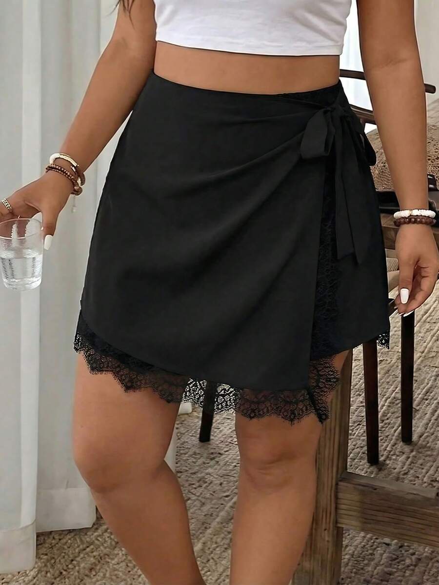 SHEIN Frenchy 大码优雅纯色蕾丝边系带短裤，夏季 - 咖啡棕 - 查看 1