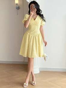 Feyla Women's Elegant Hollow Embroidery Shell Trim Waist Dress, Summer - Yellow - View 4