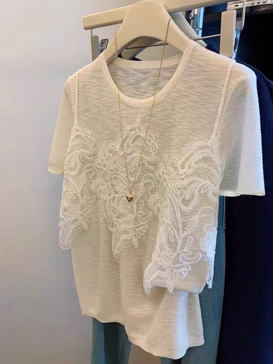 女士新款夏季轻薄透气蕾丝拼接假两件式T恤，休闲款 - 杏色 - 查看 1