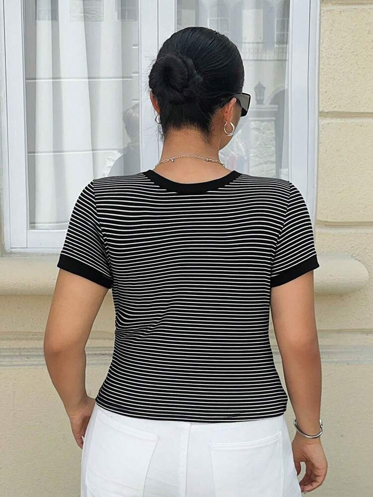 Dazy Plus Contrast Color Block Striped Fitted Short Sleeve Street Style Plus Size Women Casual T-Shirt, Spring/Summer