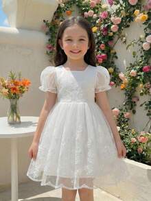 SHEIN Glamorique Kids 小女孩公主裙，白色刺绣薄纱连衣裙，后背饰有超大蝴蝶结，泡泡袖，适合生日派对、婚礼、节日、花童等场合，欧美风格 - 白色 - 查看 9