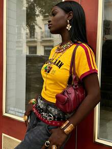 Rovax Camiseta casual ajustada de mujer con cuello redondo y manga corta con estampado de letras - Amarillo - Ver 3