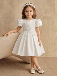 SHEIN Glamorique Kids 小女孩公主缎面连衣裙，白色，泡泡袖，花边装饰，生日派对，婚礼节日正式场合礼服，可爱 - 白色 - 查看 9