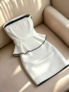 Franclia Conjunto de 2 piezas de top bandeau con volantes en el bajo y falda mini elegante con cinturón de hebilla plisado en la cintura para vacaciones de mujer - Blanco y Negro - Ver 2