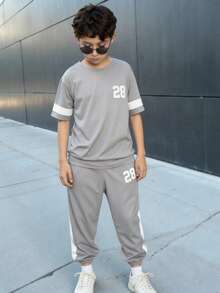 SHEIN 2件套青少年男童休闲简约数码印花圆领套头衫套装，撞色设计，适合夏季、运动、跑步、户外活动 - 灰色 - 查看 7