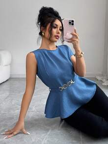 SHEIN Elenzya 女士V领短袖衬衫，时尚金属装饰腰带，纯色收腰优雅上衣，适合日常通勤、夏季外出就餐等多种场合 - 藍色 - 查看 1